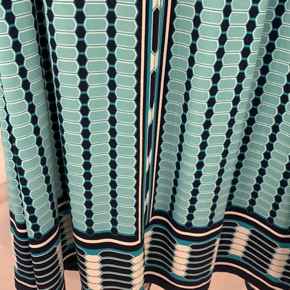 Max Studio Dress - Picture 2 of 8